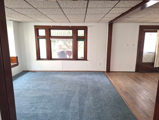Building Photo - 34 Roosevelt Ave