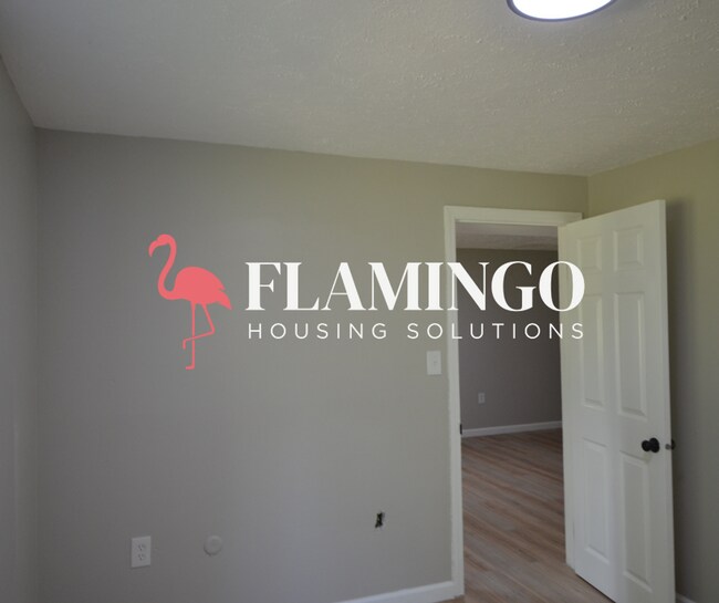 Building Photo - 450 Bernard Ct