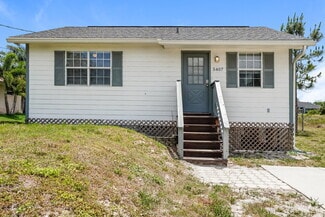 Building Photo - 5407 3rd St W