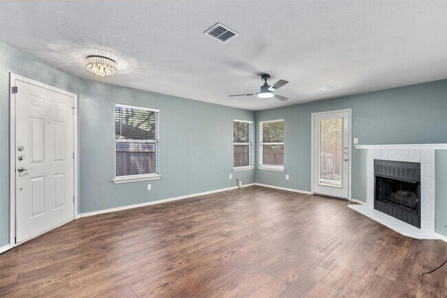 Building Photo - 7525 Peabody Dr