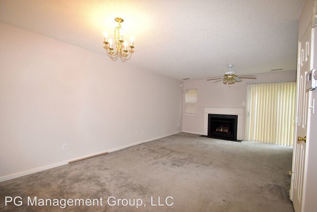Building Photo - 7611 Petrea Ln