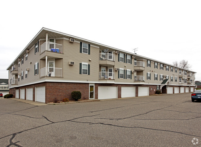 Building Photo - Meadowlawn Village