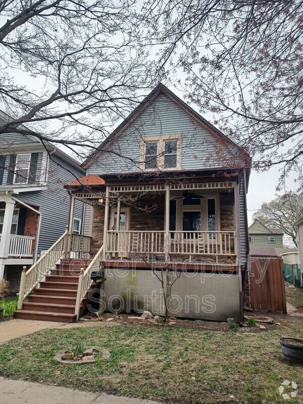 Building Photo - 1719 Sheridan Ave