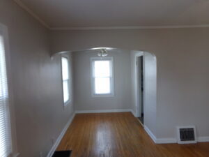 Building Photo - 2 Bedroom House Move in ready!