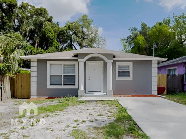 Building Photo - 3608 E 38th Ave