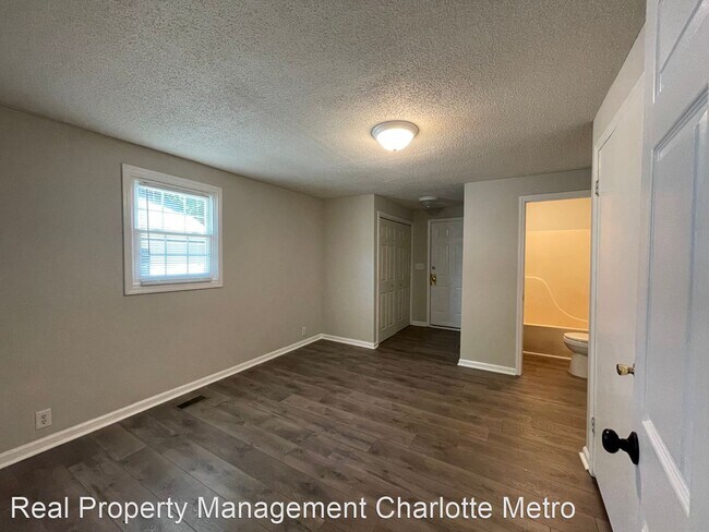 Building Photo - 1 br, 1 bath House - 716 Broad Street