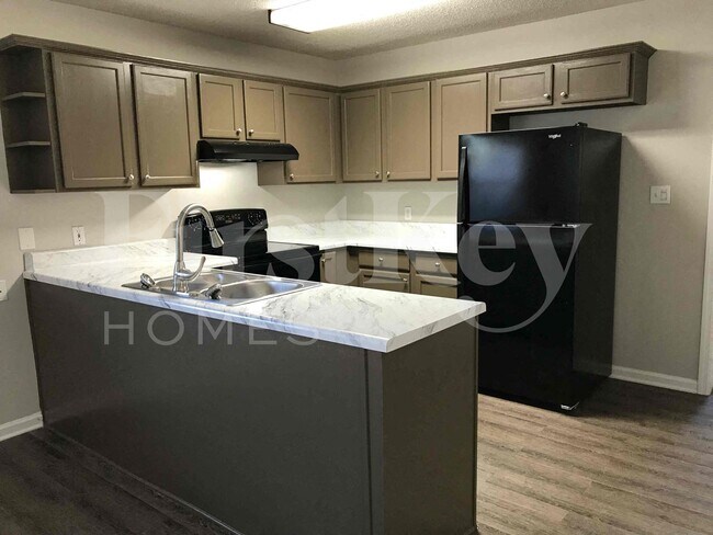 Foto del edificio - 182 Cedar Bend Dr