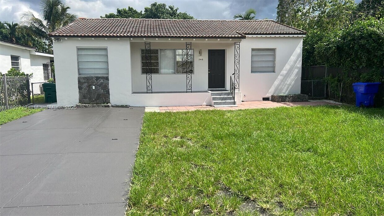 Primary Photo - 345 SW 49th Ave