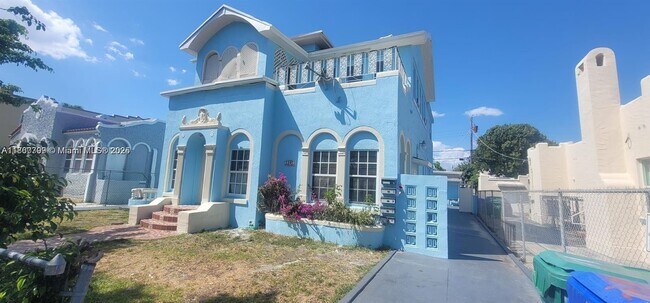 Foto del edificio - 1845 SW 11th St