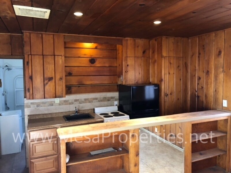 900 W Buena Vista St Unit 1 (back), Barstow, CA 92311 Condo for Rent