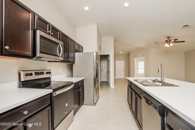 Foto del edificio - 2627 Trinity Ave SE