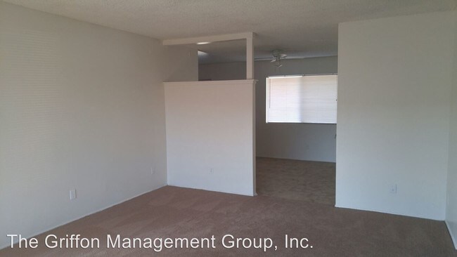 Building Photo - 740 S Jordan Ave