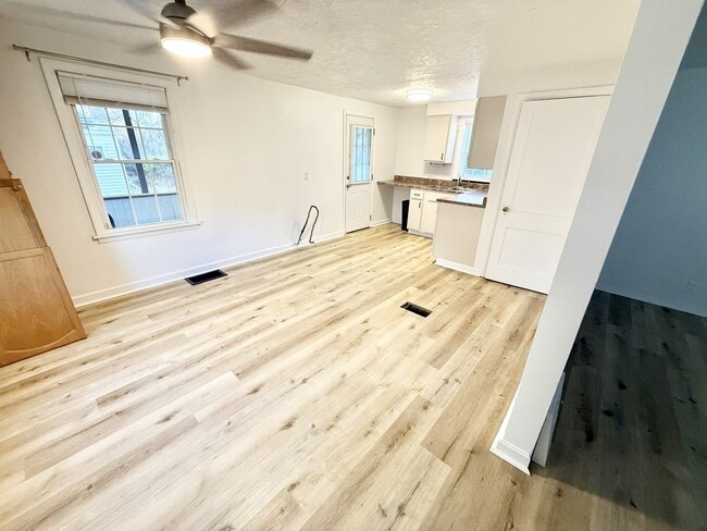 Foto del edificio - 2125 Wesley St