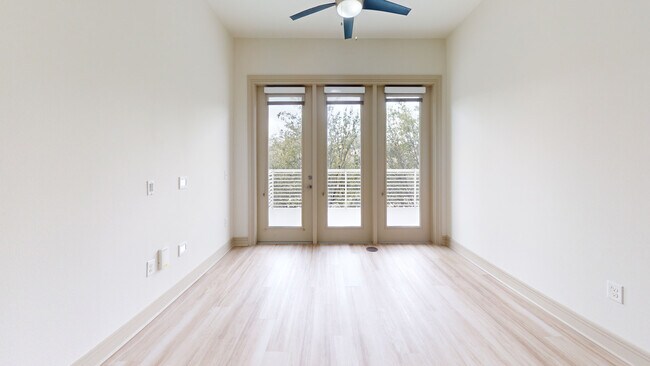 Interior Photo - Fiori on Vitruvian Park®