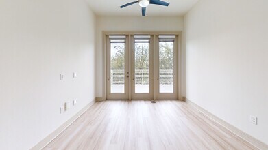 Interior Photo - Fiori on Vitruvian Park®
