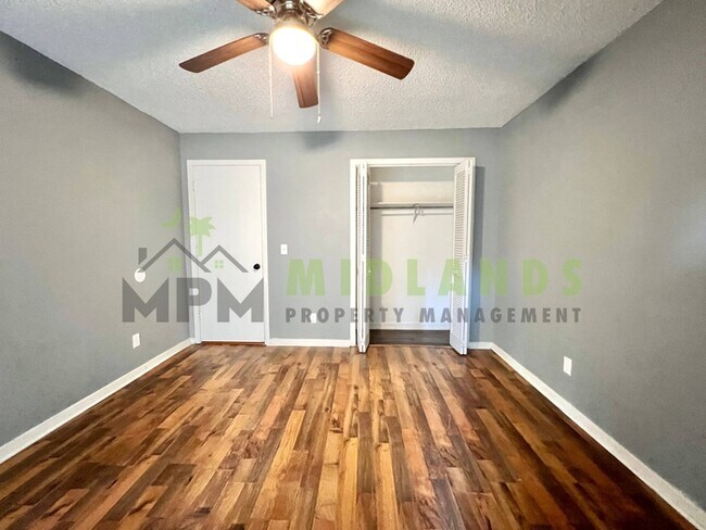 Foto del edificio - 6008 Village Creek Dr