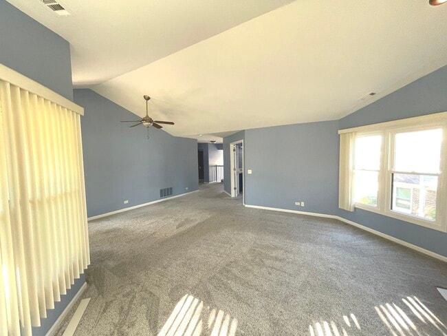 Building Photo - 13 Willow Pkwy