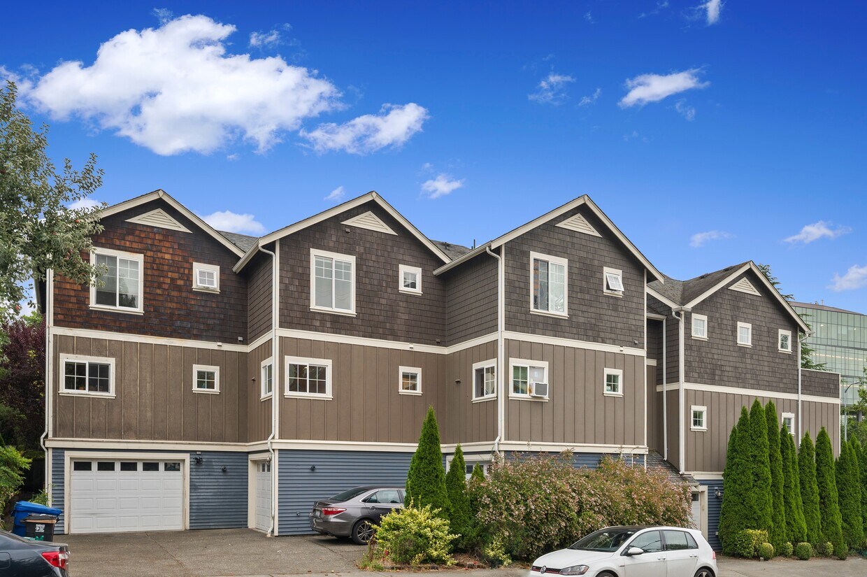 Primary Photo - 4705 Sand Point Way NE