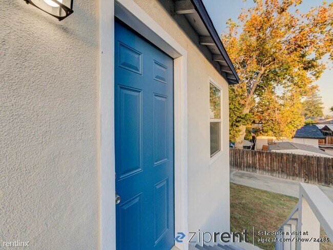 Building Photo - 1 br, 1 bath House - 218 Arvin St, Bakersf...