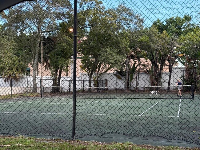 Foto del edificio - 2445 SW 18th Terrace