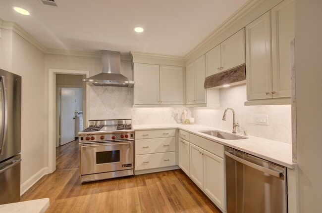 Building Photo - 3786 Rosedale Dr