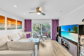 Building Photo - 805 W Oakland Park Blvd