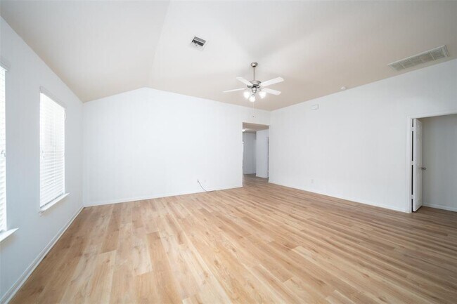 Foto del edificio - 5706 Rocky Trail Dr