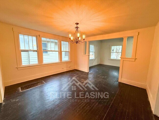 Building Photo - 2 Bedroom, 2 bathrooms Bungalow coming soo...
