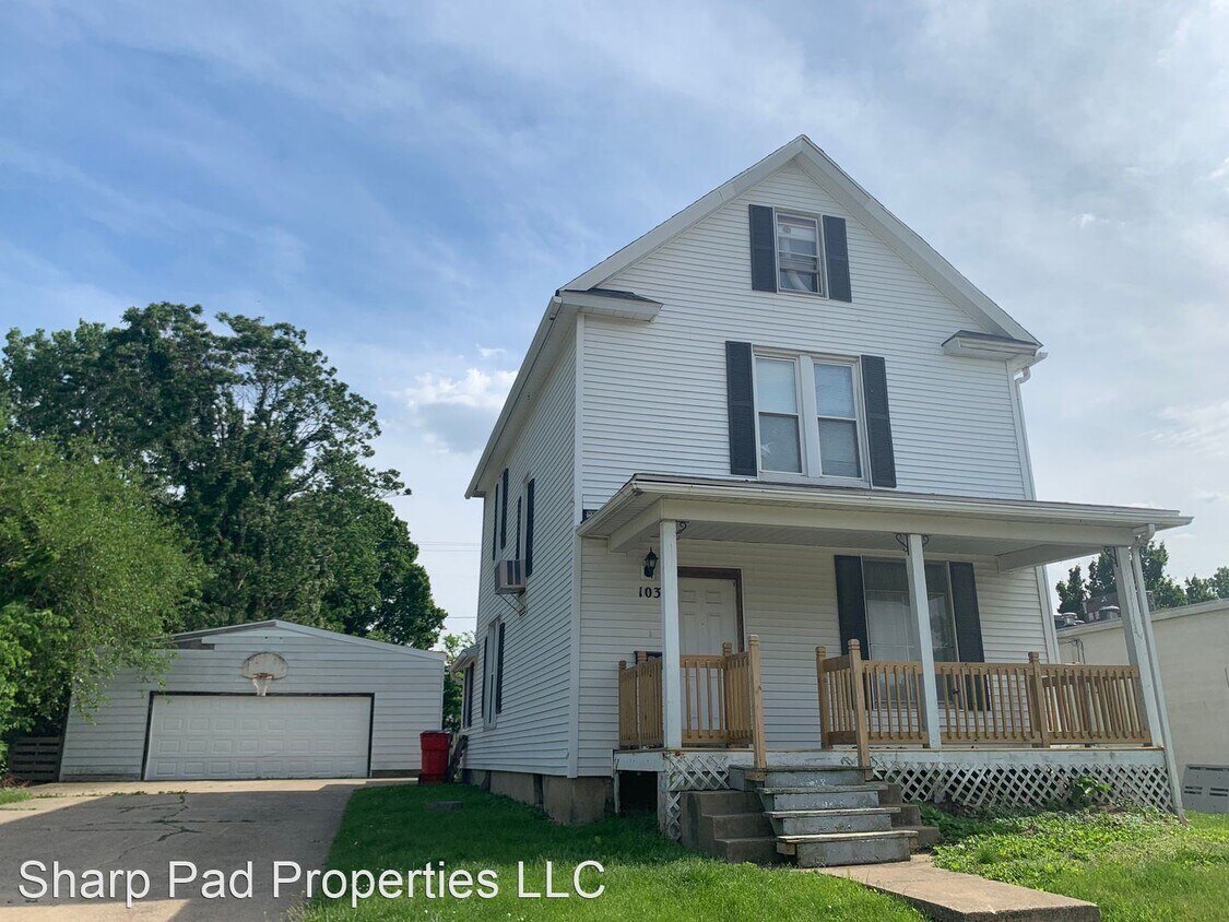 103 E Church St, Champaign, IL 61820 House Rental in Champaign, IL