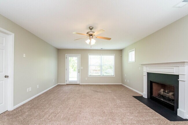 Foto del edificio - 42 Oakbrook Dr