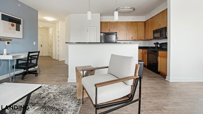 Foto del edificio - 909 Mansion Dr