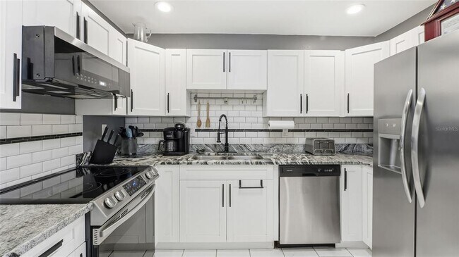 Foto del edificio - 1416 E Frierson Ave