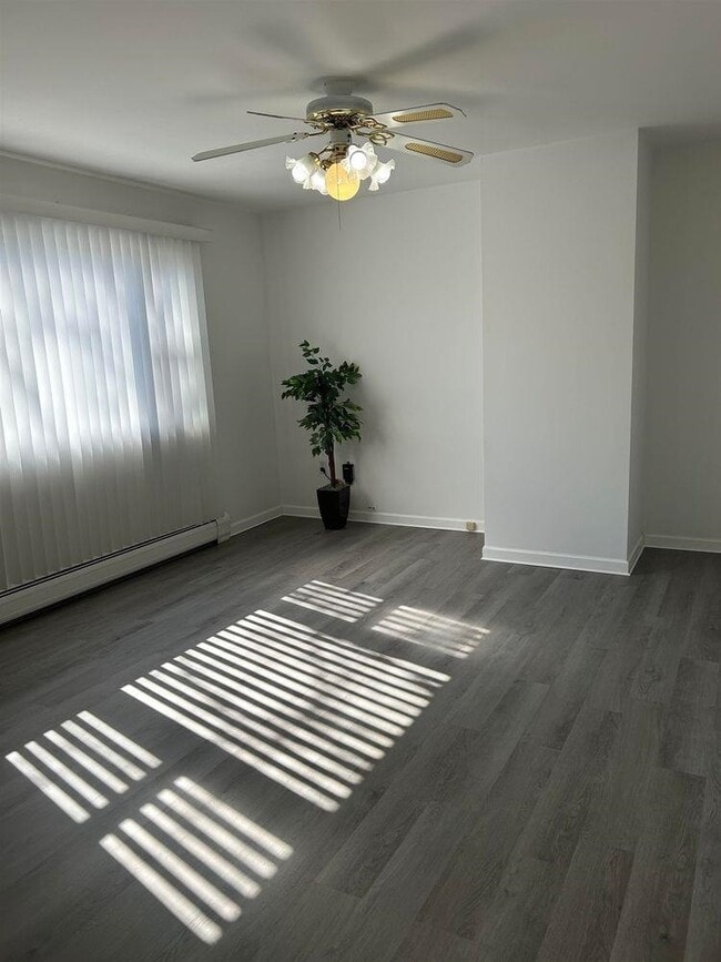 Building Photo - 105 Columbia Ave