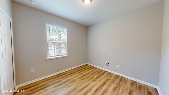 Foto del edificio - 3718 Ruby Kinglet Dr