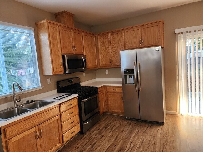 Renovated Kitchen - 340 Carrillo St