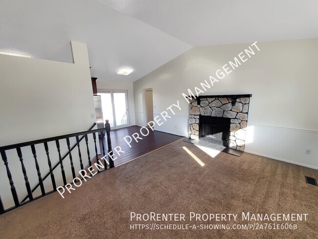 Building Photo - Solar Panels! 4 Bed, 2.5 Bath Roy Home