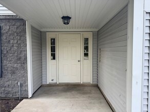 Building Photo - 370 Wilmington Dr