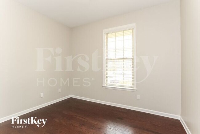 Foto del edificio - 716 Wood Lily Dr