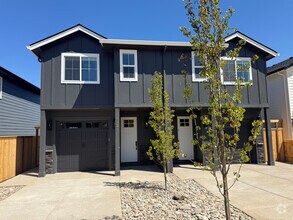 Building Photo - 6921 Talloc Ave SE