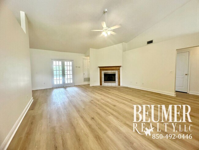 Foto del edificio - 4br/3ba Big, Bold, Beautiful Home for Rent