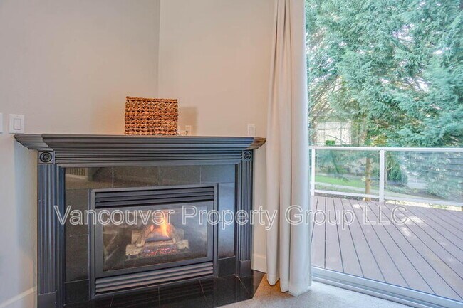 Foto del edificio - 8717 NE 17th St