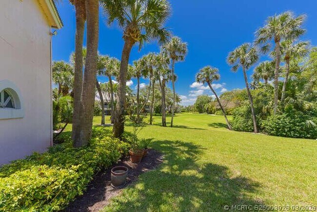 Foto del edificio - 4105 Fairway Dr N