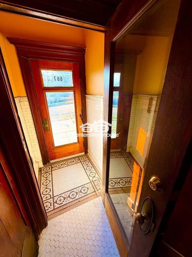Foto del edificio - 669 17th St