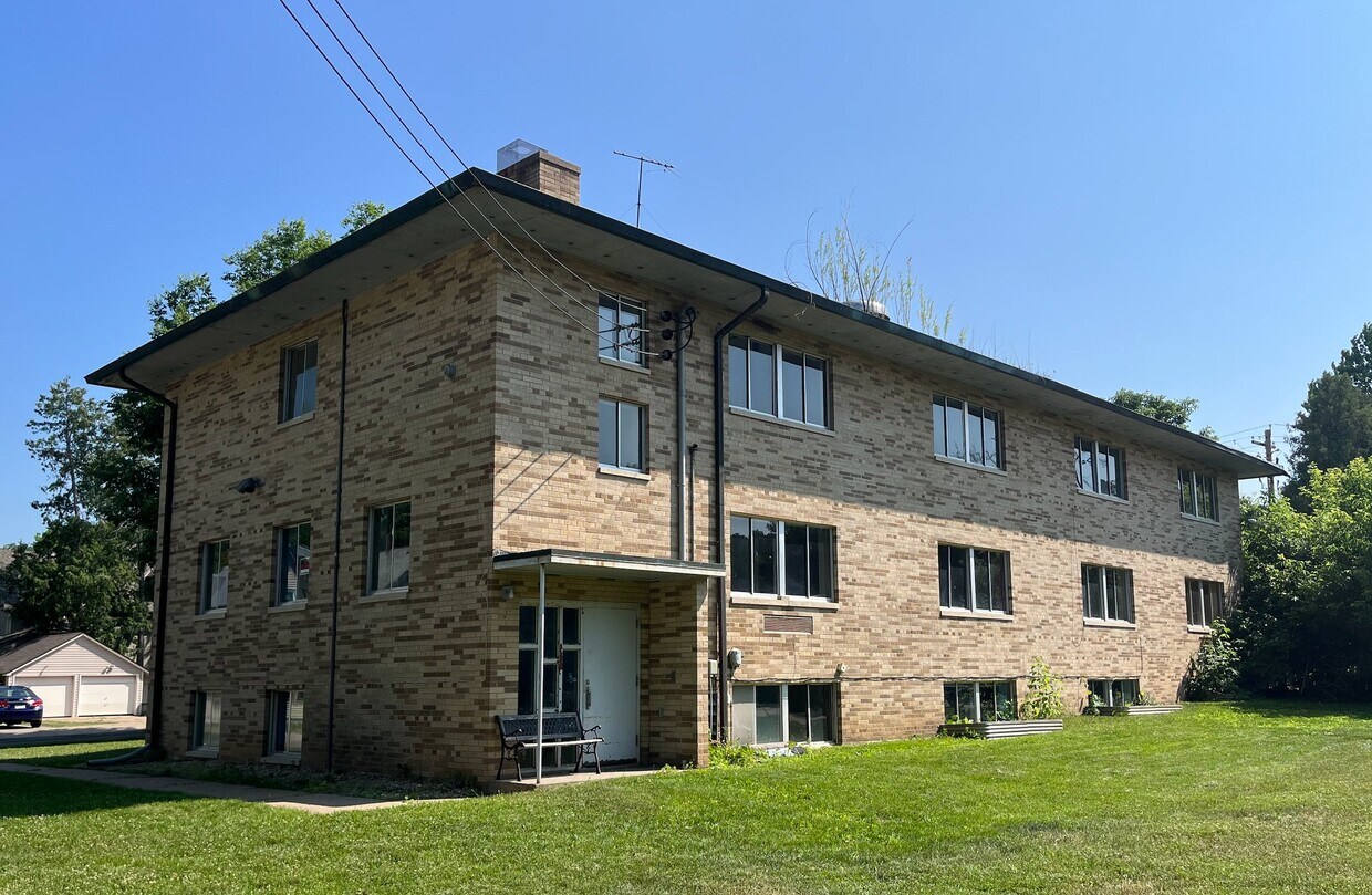 Building Photo - 480 8th St