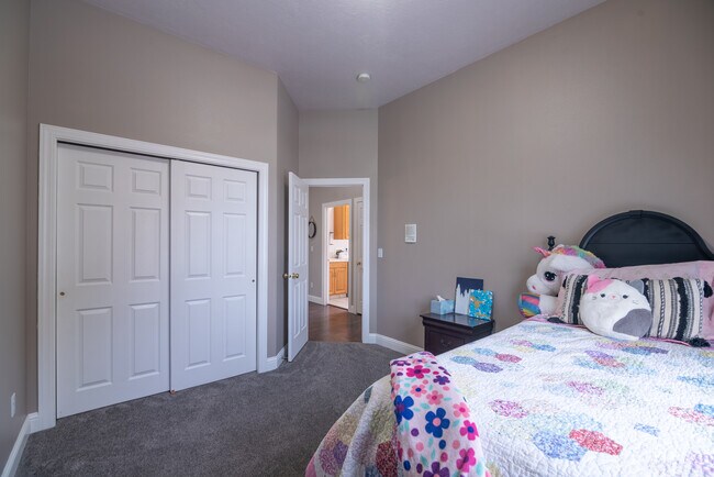 Building Photo - 1440 Satterfield Dr