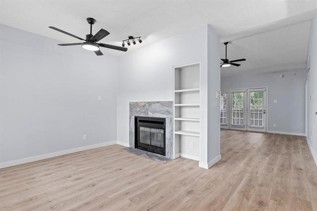Foto del edificio - 12660 Hillcrest Rd