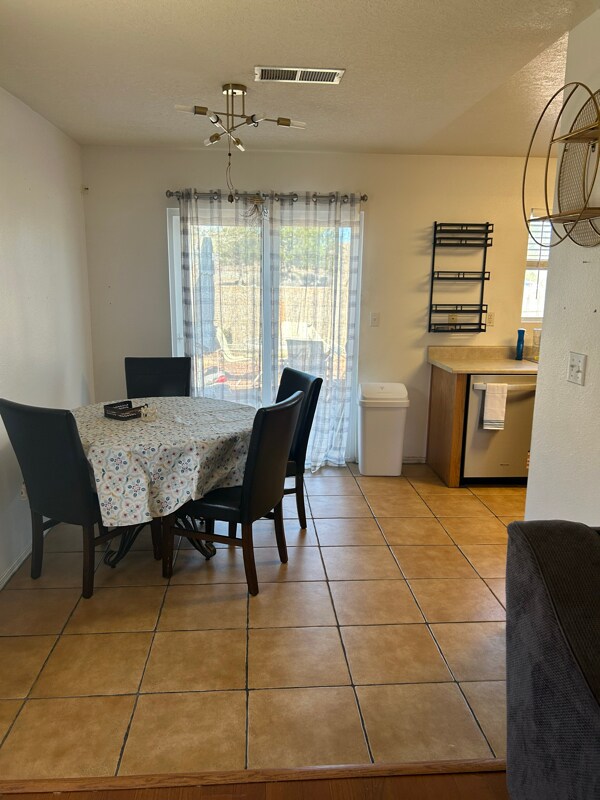 Foto del edificio - 7535 Cripple Creek Rd NW