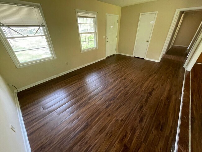 Foto del edificio - 223 S Edgewood Dr