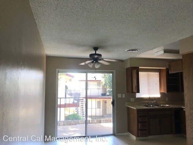 Foto del edificio - 5103 Appleblossom Dr