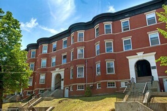 Building Photo - 116 Winthrop Rd